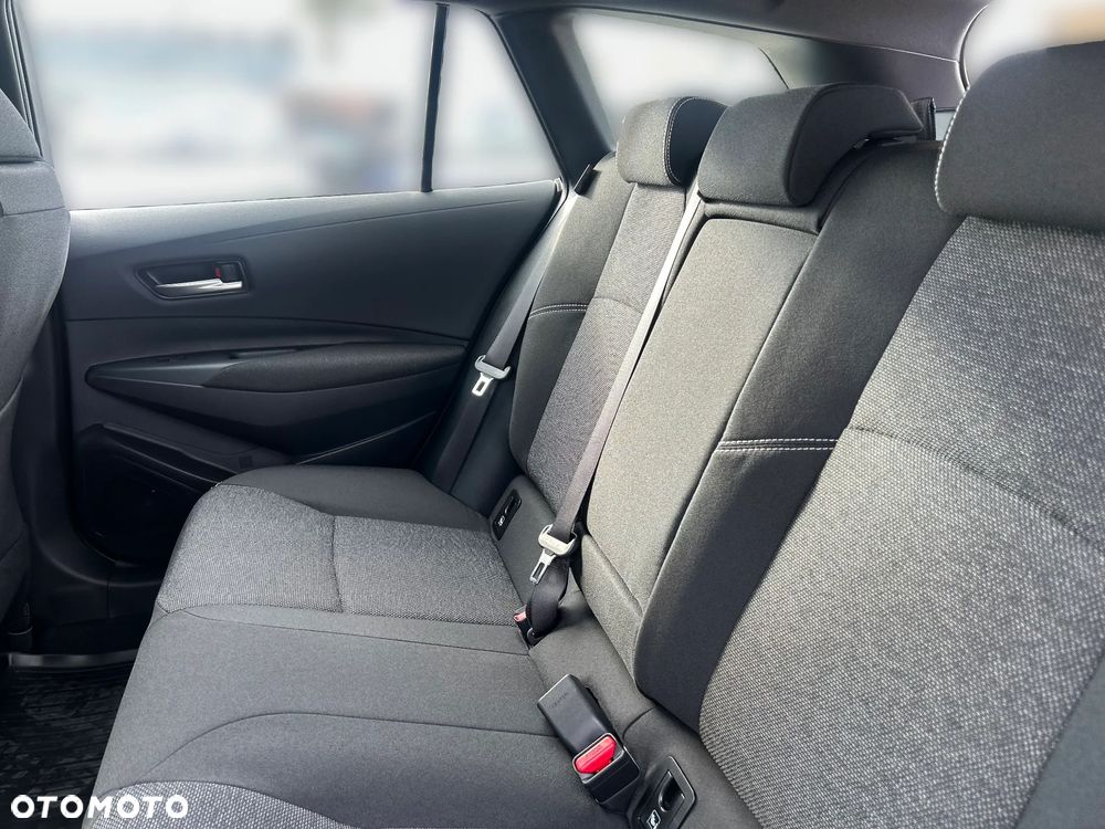 Toyota Corolla 1.8 Hybrid Comfort - 36