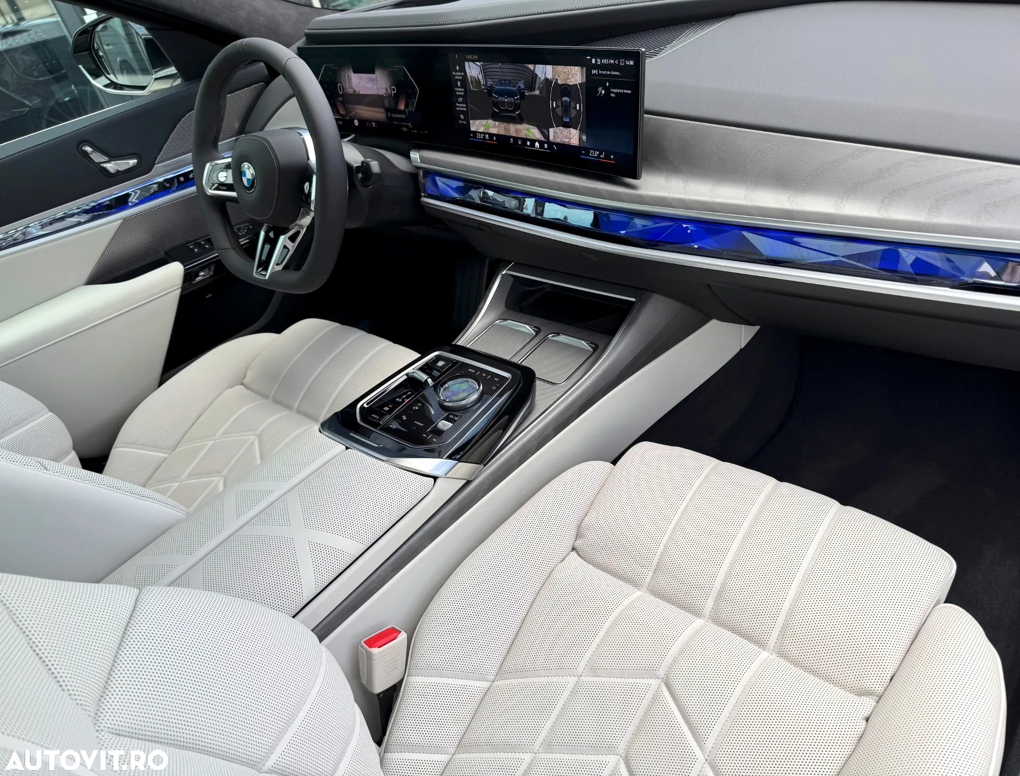 BMW Seria 7 740d xDrive MHEV - 11