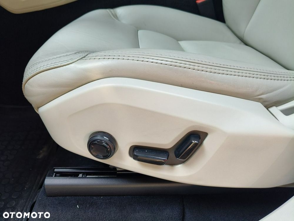 Volvo XC 90 D5 AWD Inscription - 22