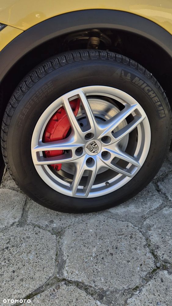 Porsche Cayenne Turbo - 32