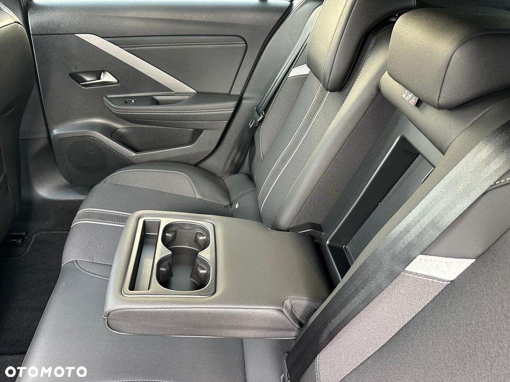 Opel Astra 1.5 D Automatik GS Line - 33