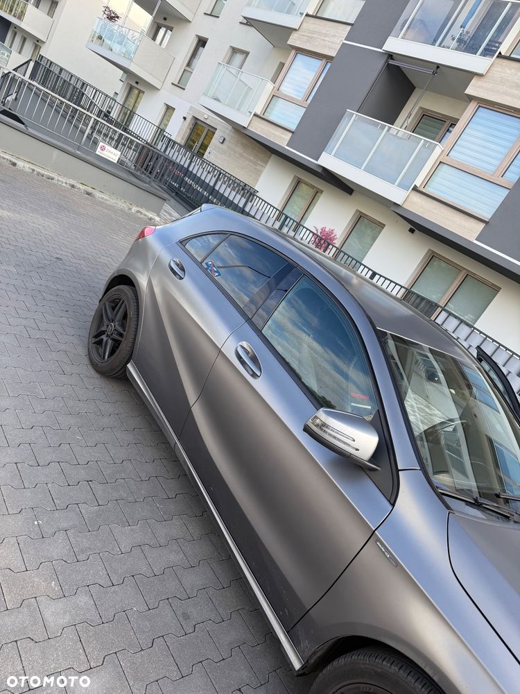 Mercedes-Benz Klasa A 180 d 7G-DCT AMG Line - 3