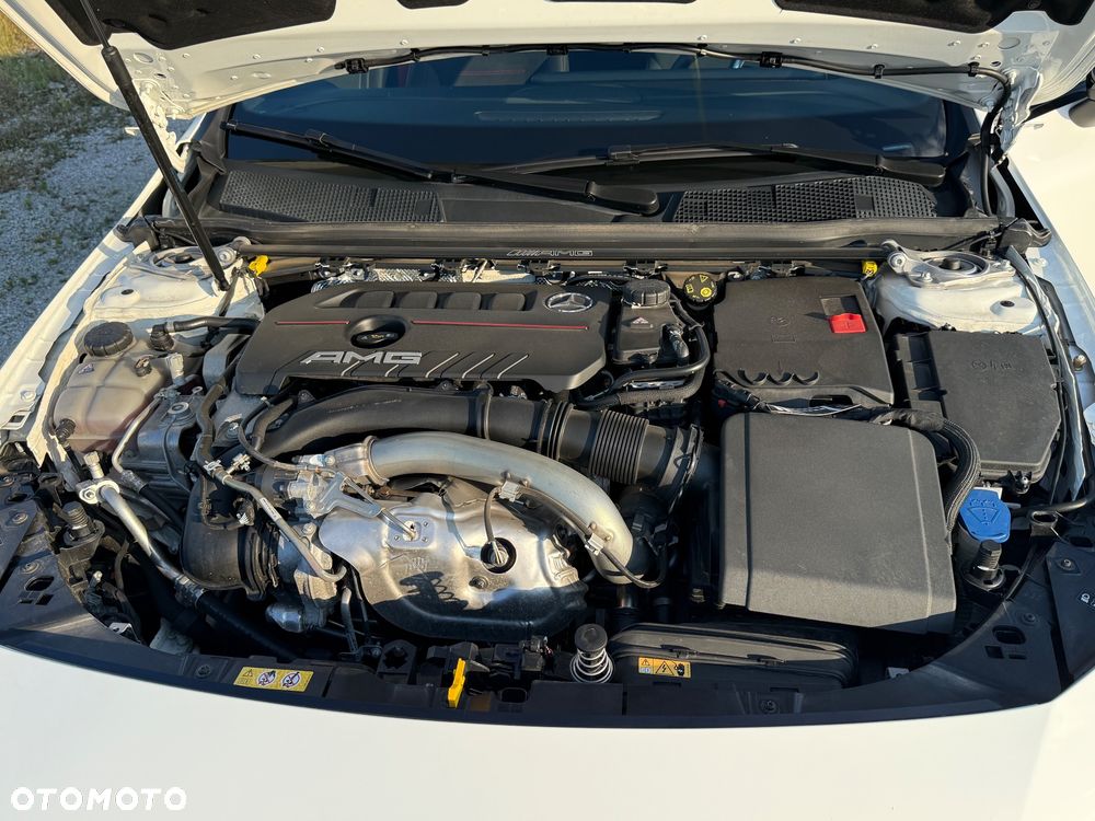 Mercedes-Benz CLA AMG 35 4-Matic 7G-DCT - 7