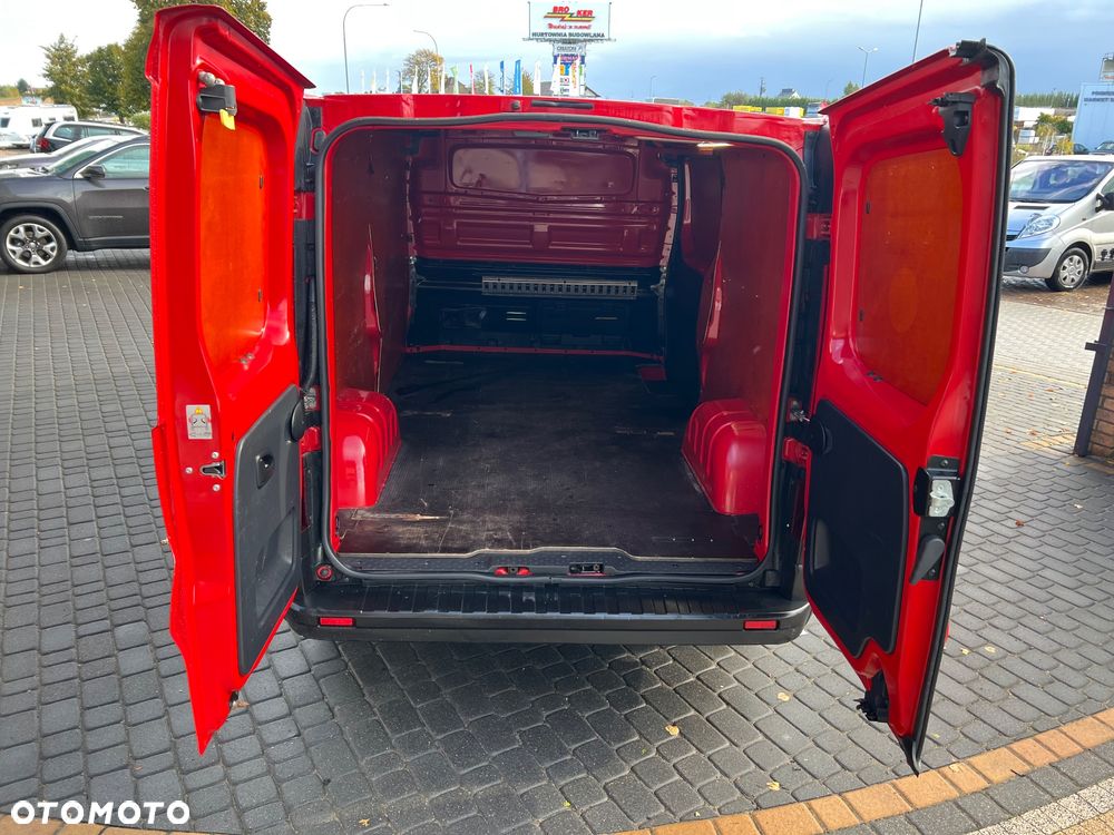 Renault Trafic - 16