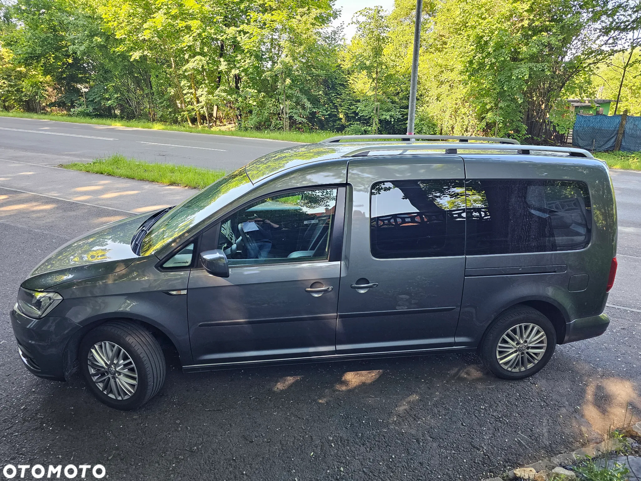 Volkswagen Caddy 1.4 TSI Comfortline DSG - 5