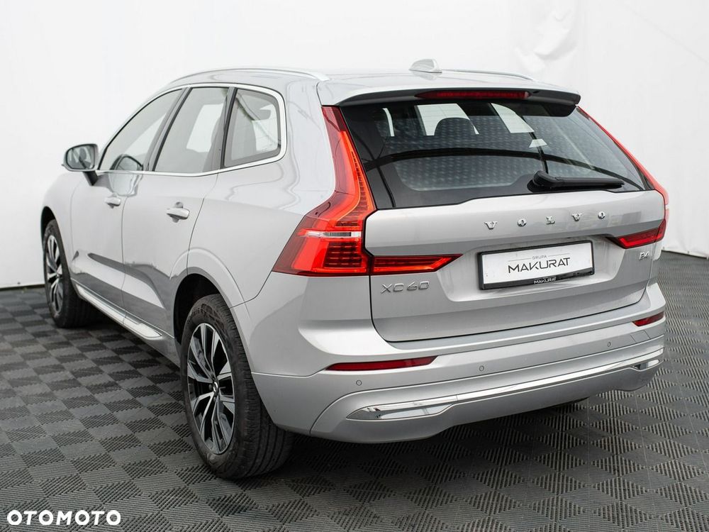 Volvo XC 60 B4 B Plus Bright - 5