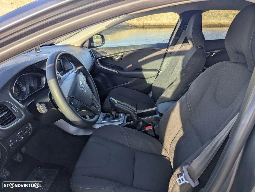 Volvo V40 1.6 D2 Kinetic - 9