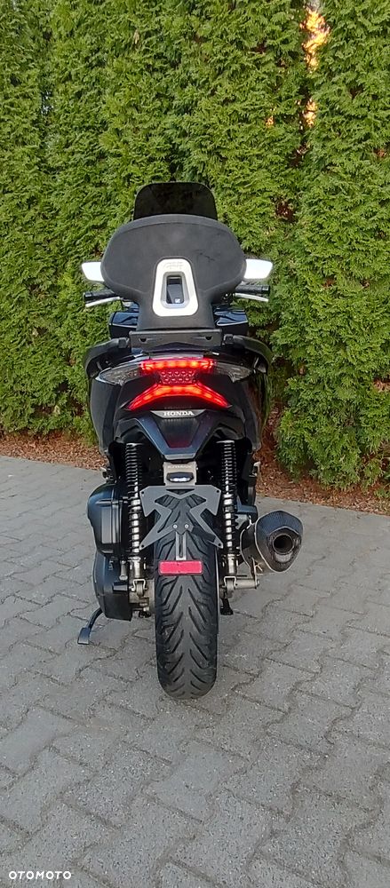 Honda NSS - 17