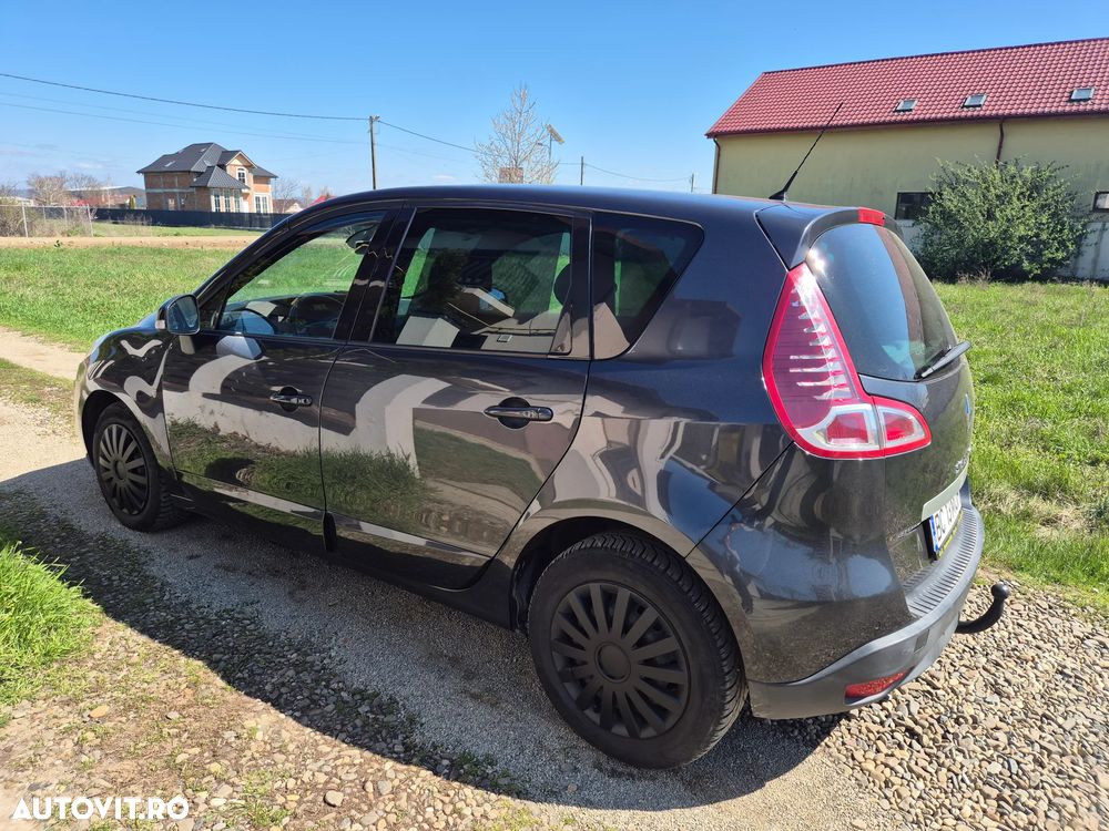 Renault Scenic dCi 110 LIMITED - 8