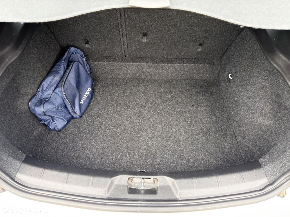 Volvo V40 T3 Drive-E Kinetic - 28