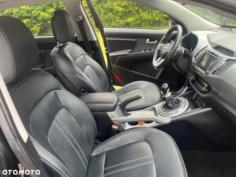Kia Sportage 2.0 CRDI 4WD Dream-Team Edition - 24