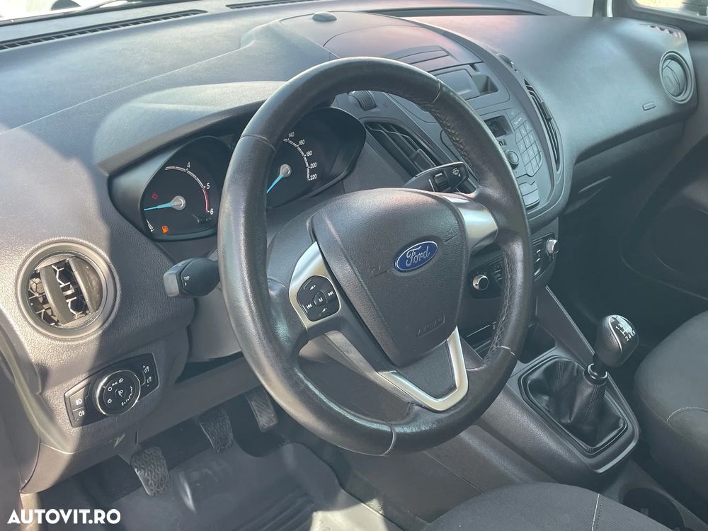 Ford Courier - 5