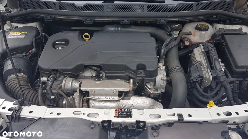 Opel Astra 1.4 T Dynamic - 38