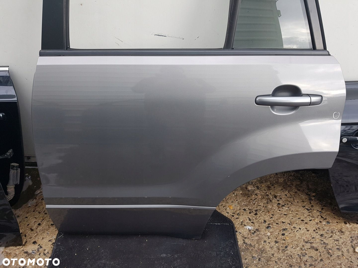 SUZUKI GRAND VITARA 2 II 05-10 DRZWI LEWE TYŁ ZDL - 2