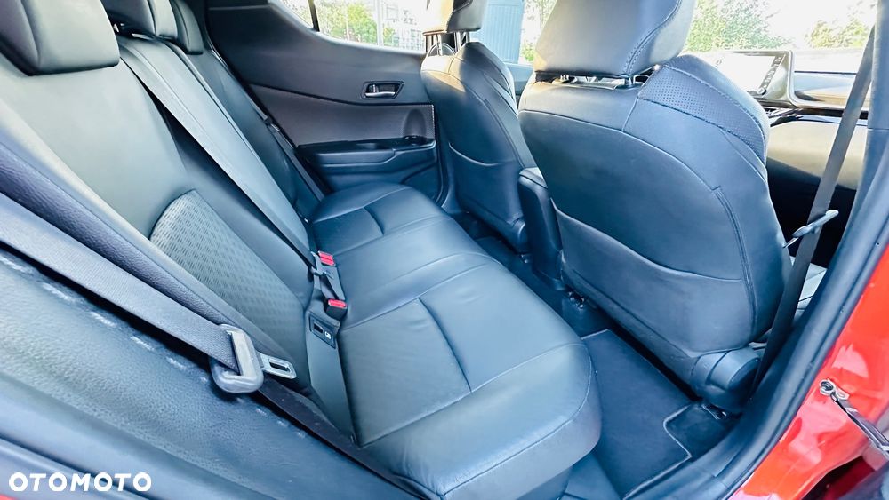 Toyota C-HR 2.0 Lounge - 14