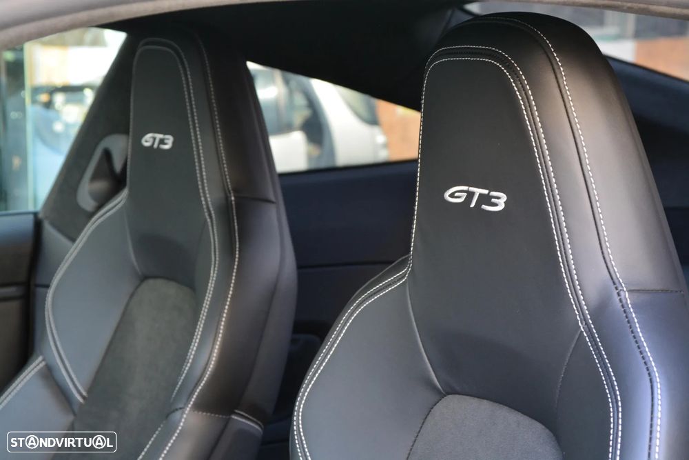 Porsche 911 (992) GT3 PDK - 45