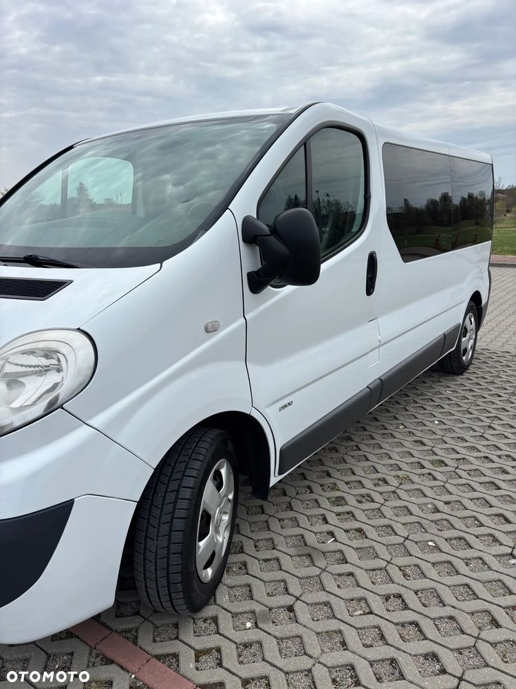 Opel Vivaro - 8