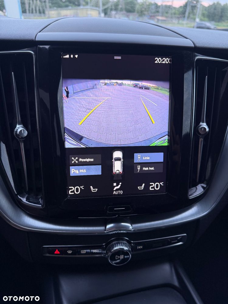 Volvo XC 60 D4 AWD Geartronic Momentum - 32
