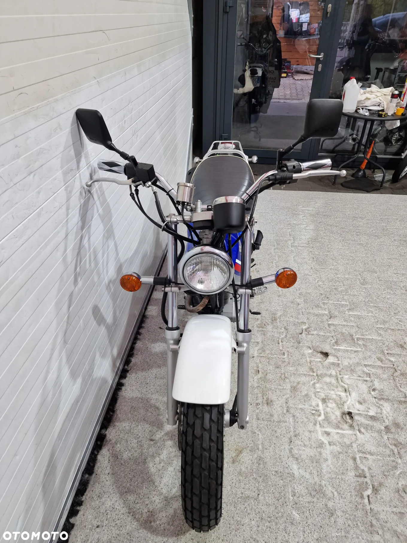 Suzuki RV - 16
