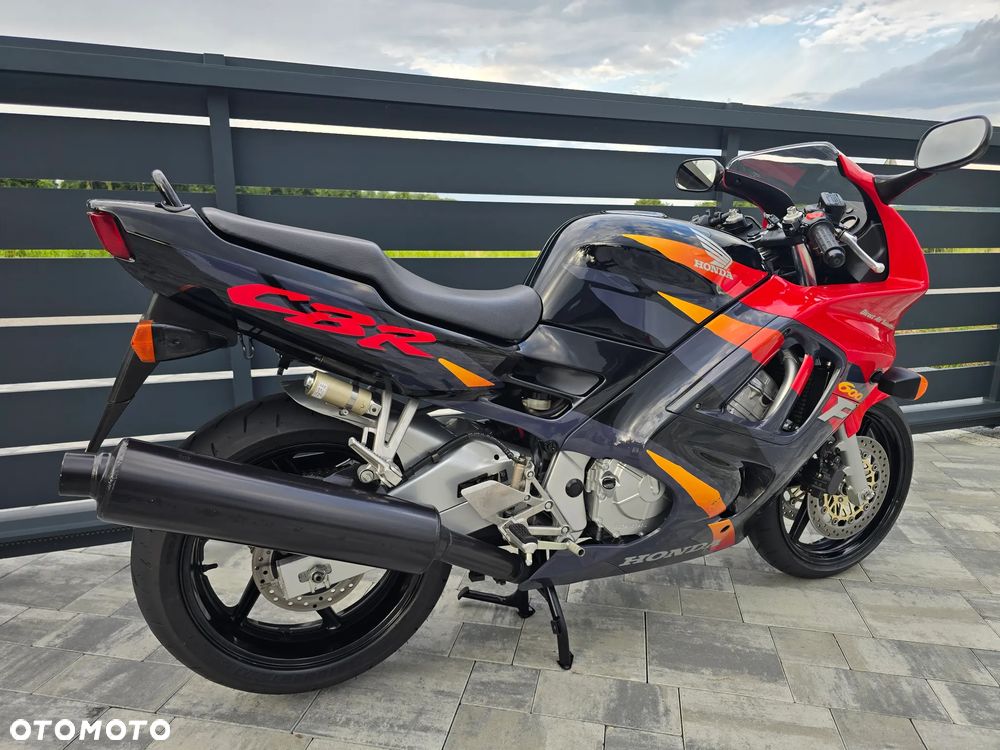 Honda CBR - 7