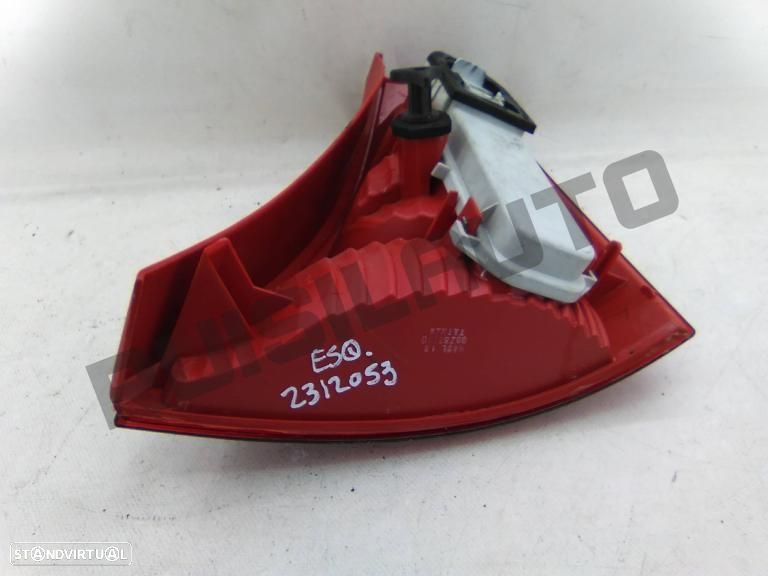 Farolim Trás Painel Esquerdo  Renault Clio Ii [1998_2012] 1.5 D - 4