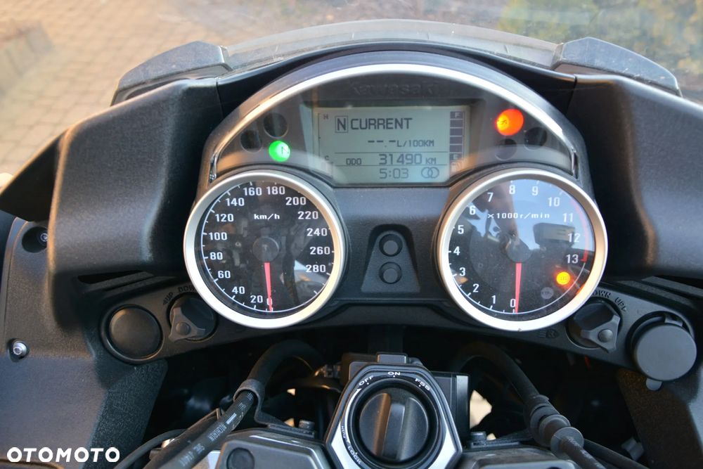 Kawasaki GTR - 8