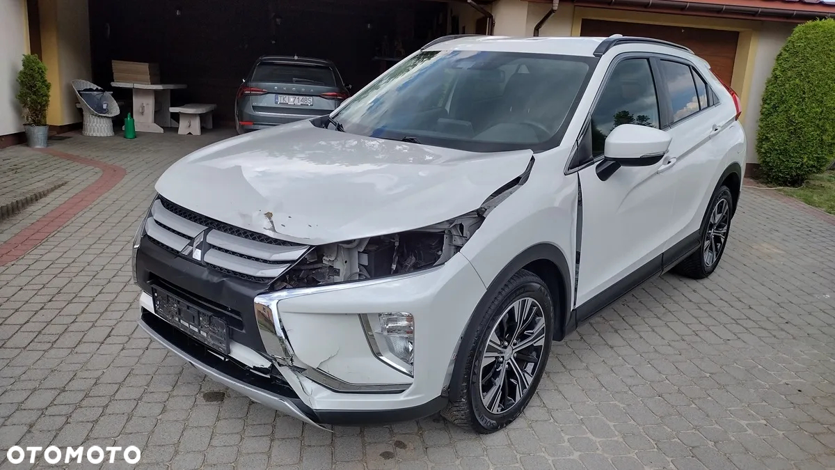 Mitsubishi Eclipse Cross - 3