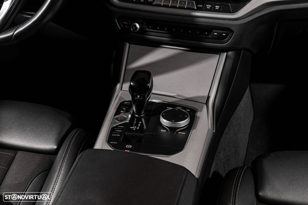 BMW 320 e Corporate Edition Auto - 24