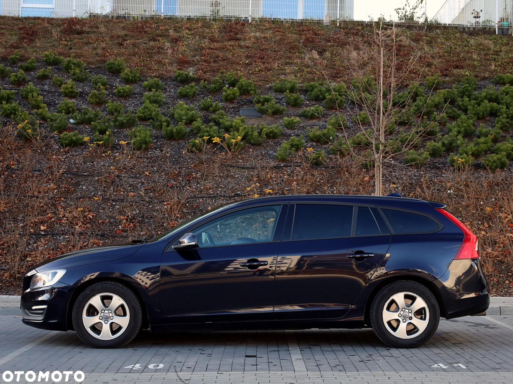 Volvo V60 D2 Drive-E Momentum - 18