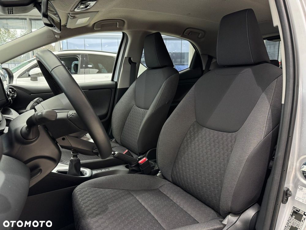 Toyota Yaris 1.5 Comfort - 10