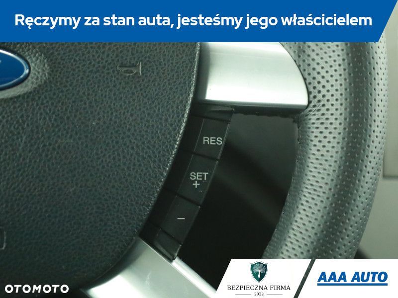 Ford Kuga - 17