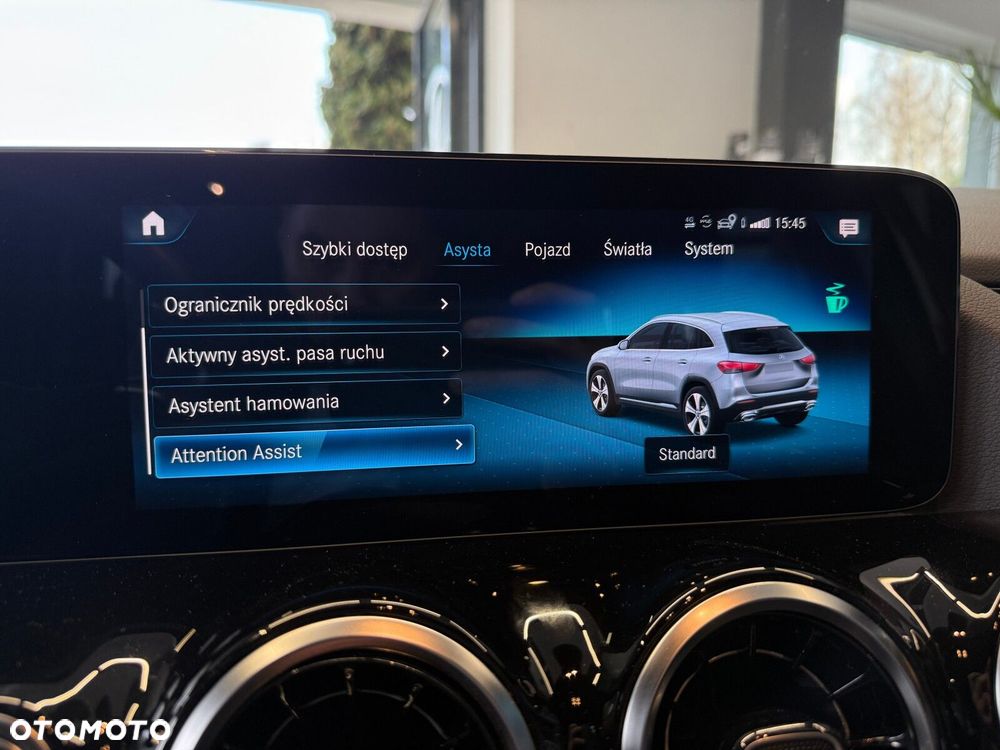 Mercedes-Benz GLA - 29