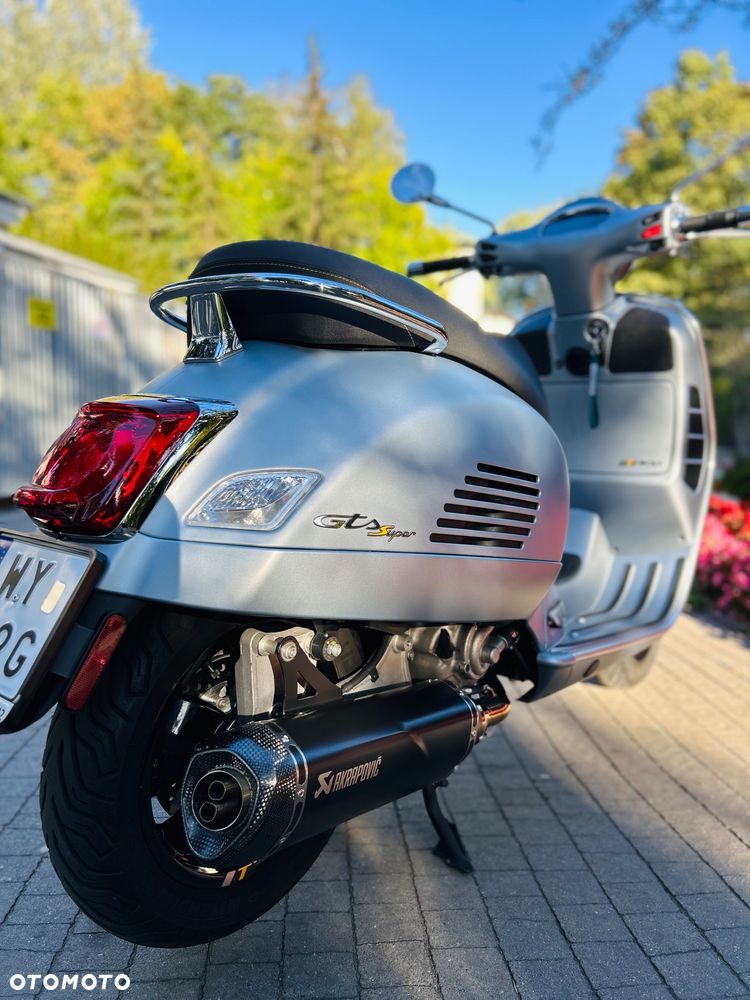 Vespa GTS - 7