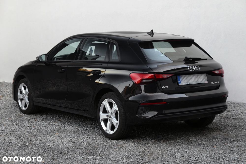 Audi A3 Sportback 30 TFSI Edition One - 13