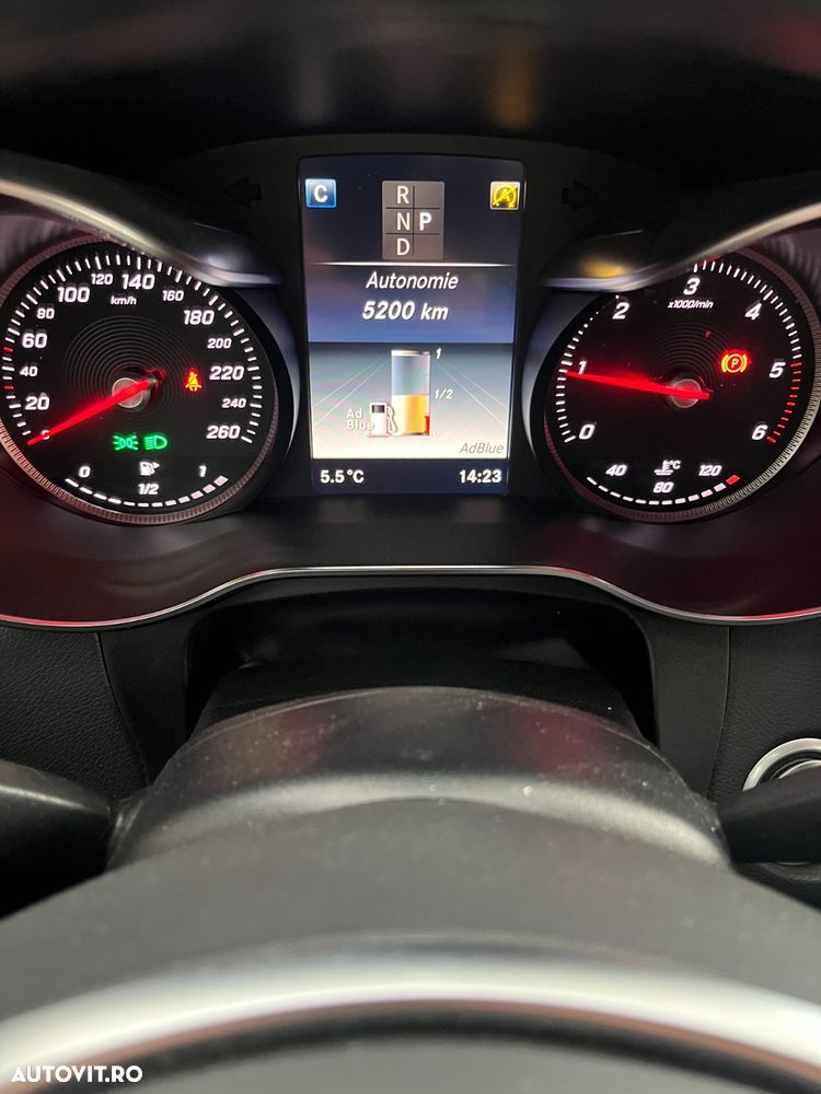 Mercedes-Benz GLC 220 d 4MATIC 9G-TRONIC - 12