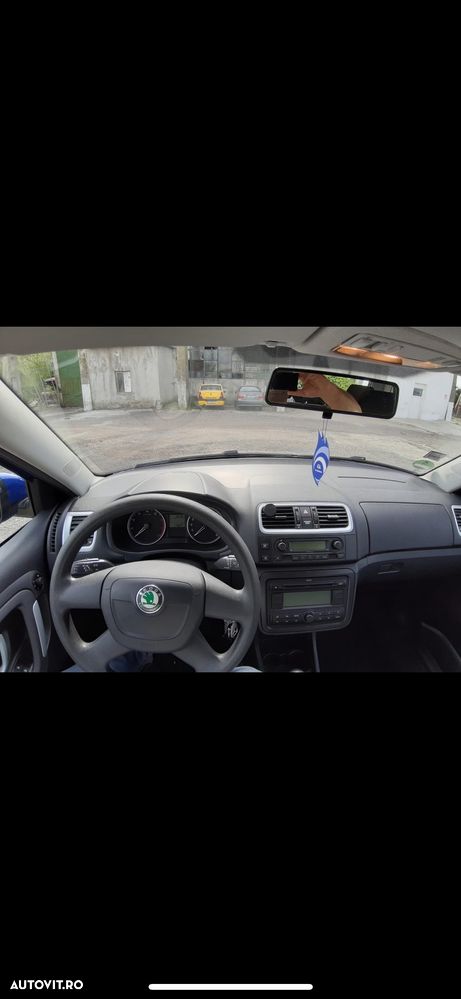 Skoda Fabia 1.2 HTP Active - 8