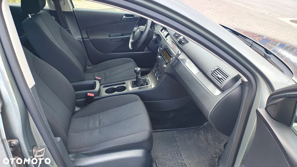 Volkswagen Passat 1.8 TSI Individual - 14