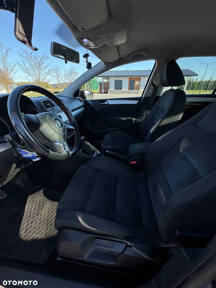 Volkswagen Golf 2.0 TDI DPF Highline - 10
