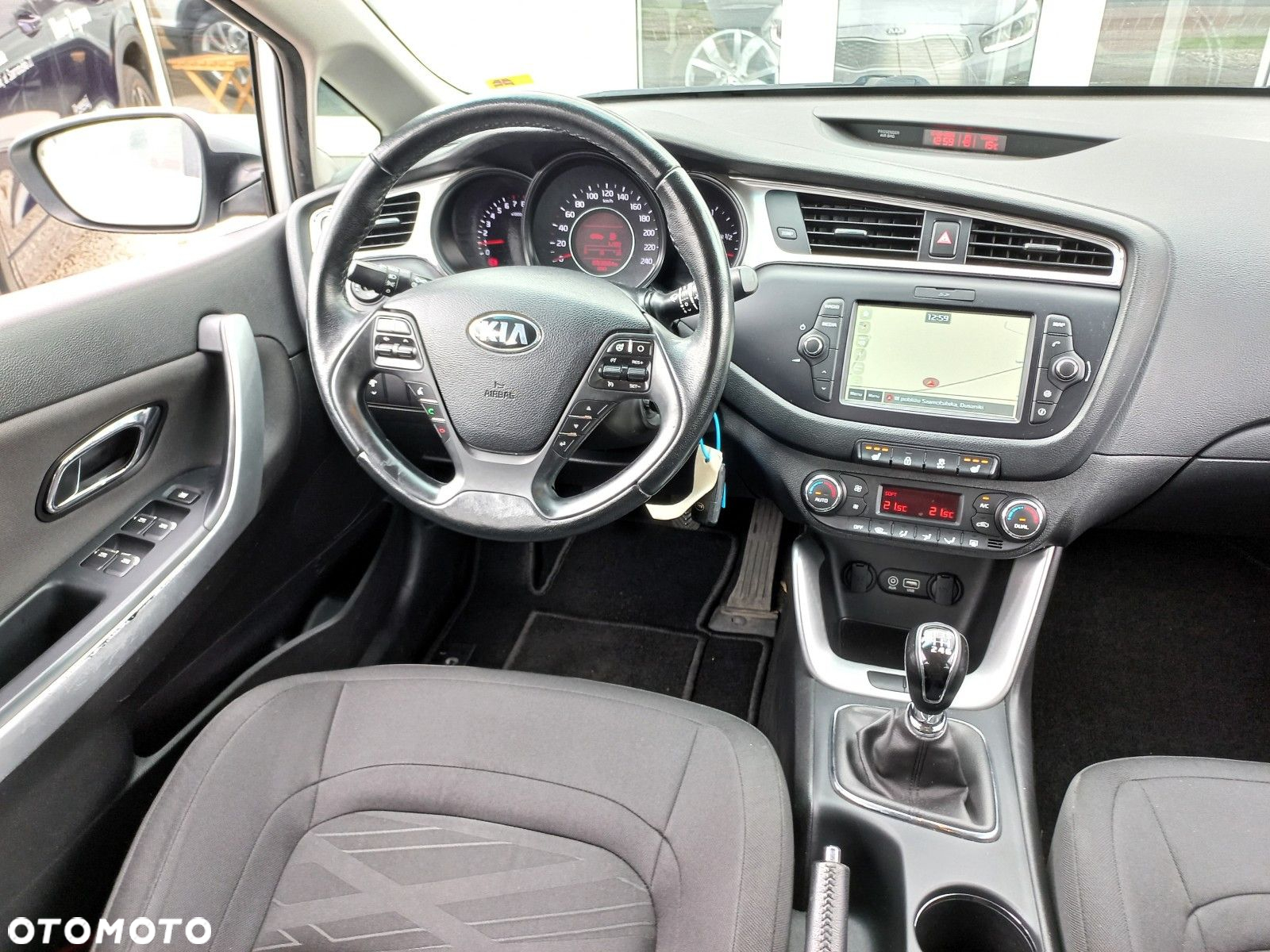 Kia Ceed Cee'd 1.6 GDI M - 10