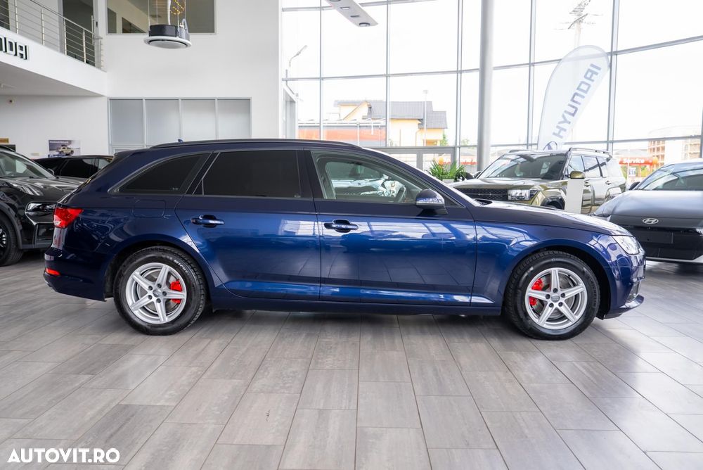 Audi A4 Avant 30 TDI S tronic - 9