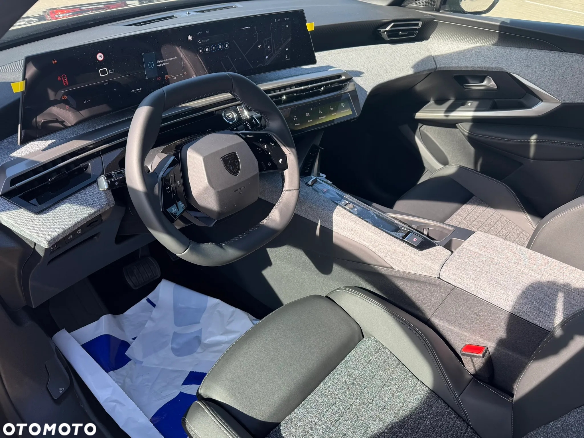 Peugeot 5008 1.2 PureTech mHEV Allure S&S e-DCS6 - 9