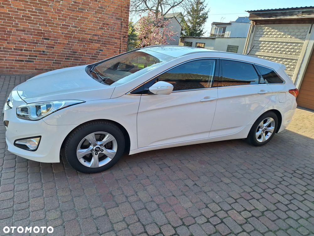 Hyundai i40 1.7 CRDi Comfort + - 35