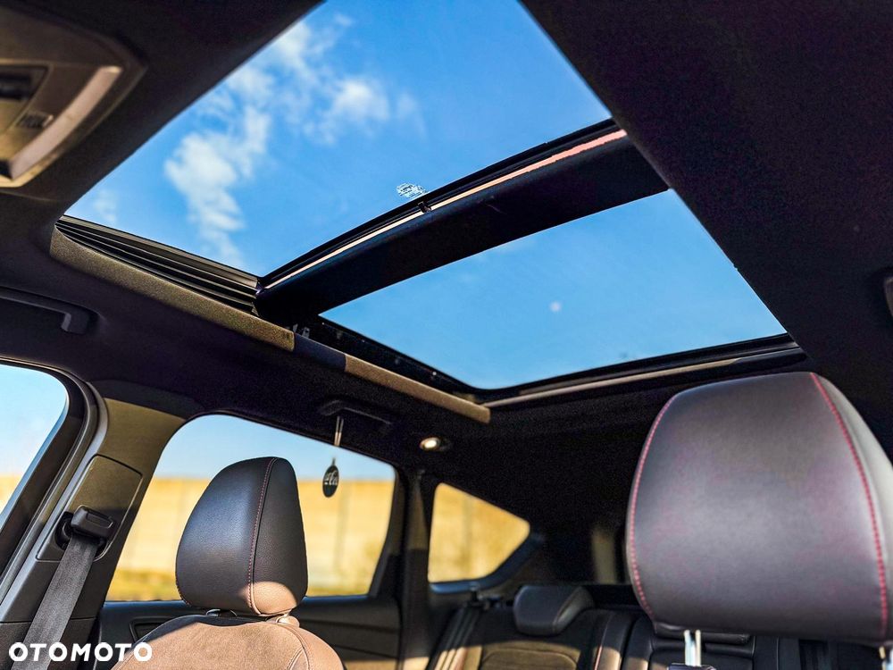 Ford Kuga 2.0 TDCi 4x4 ST-Line - 23