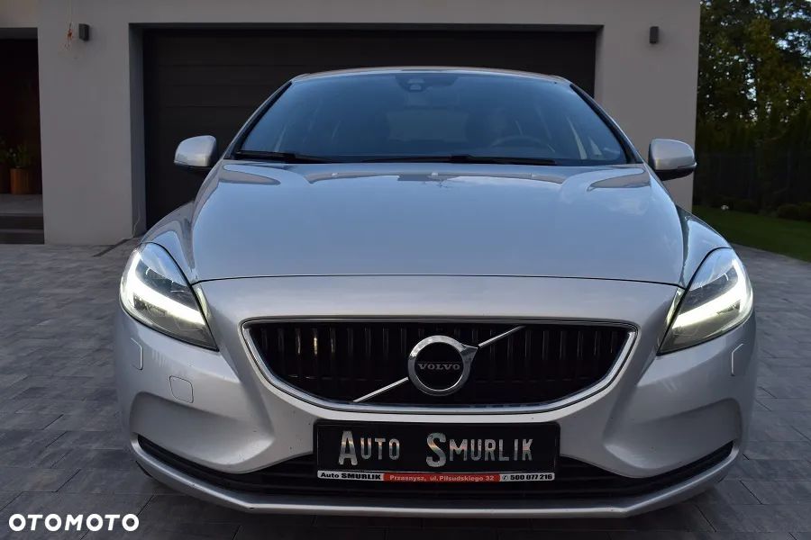 Volvo V40 D3 Momentum - 28