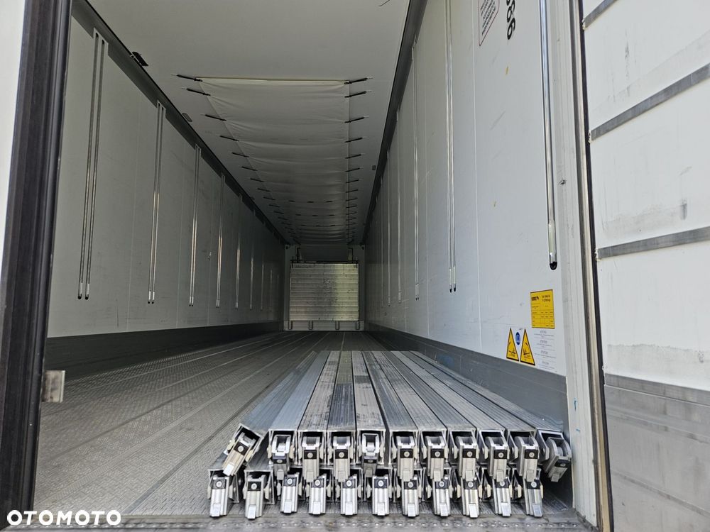 Schmitz Cargobull SCB*S3 - 8