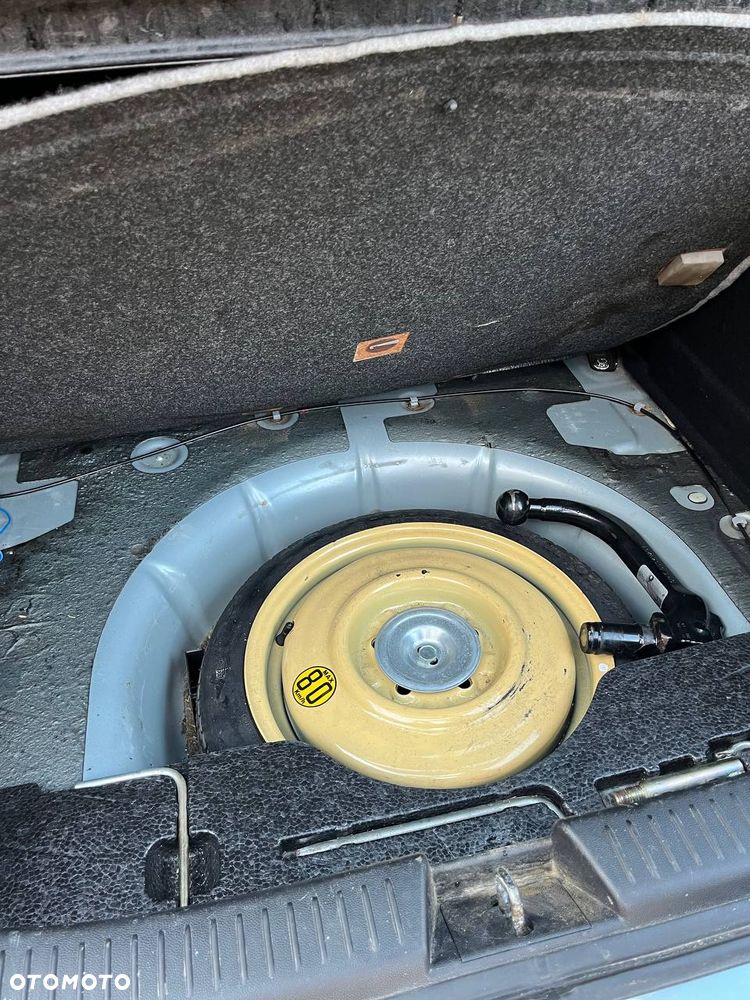 Mazda 3 1.6 Sport Active - 9