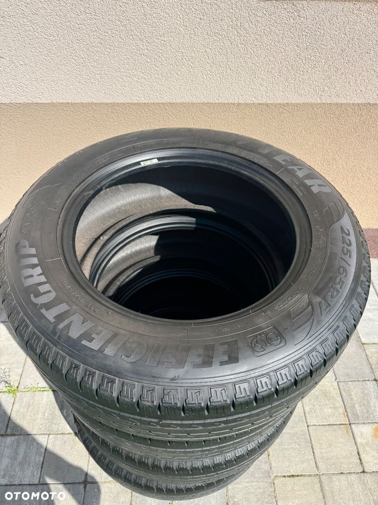 Komplet opon 225/65 R17 - 7