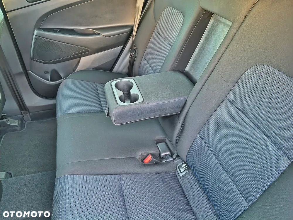 Hyundai Tucson blue 1.6 GDi 2WD Navi - 33