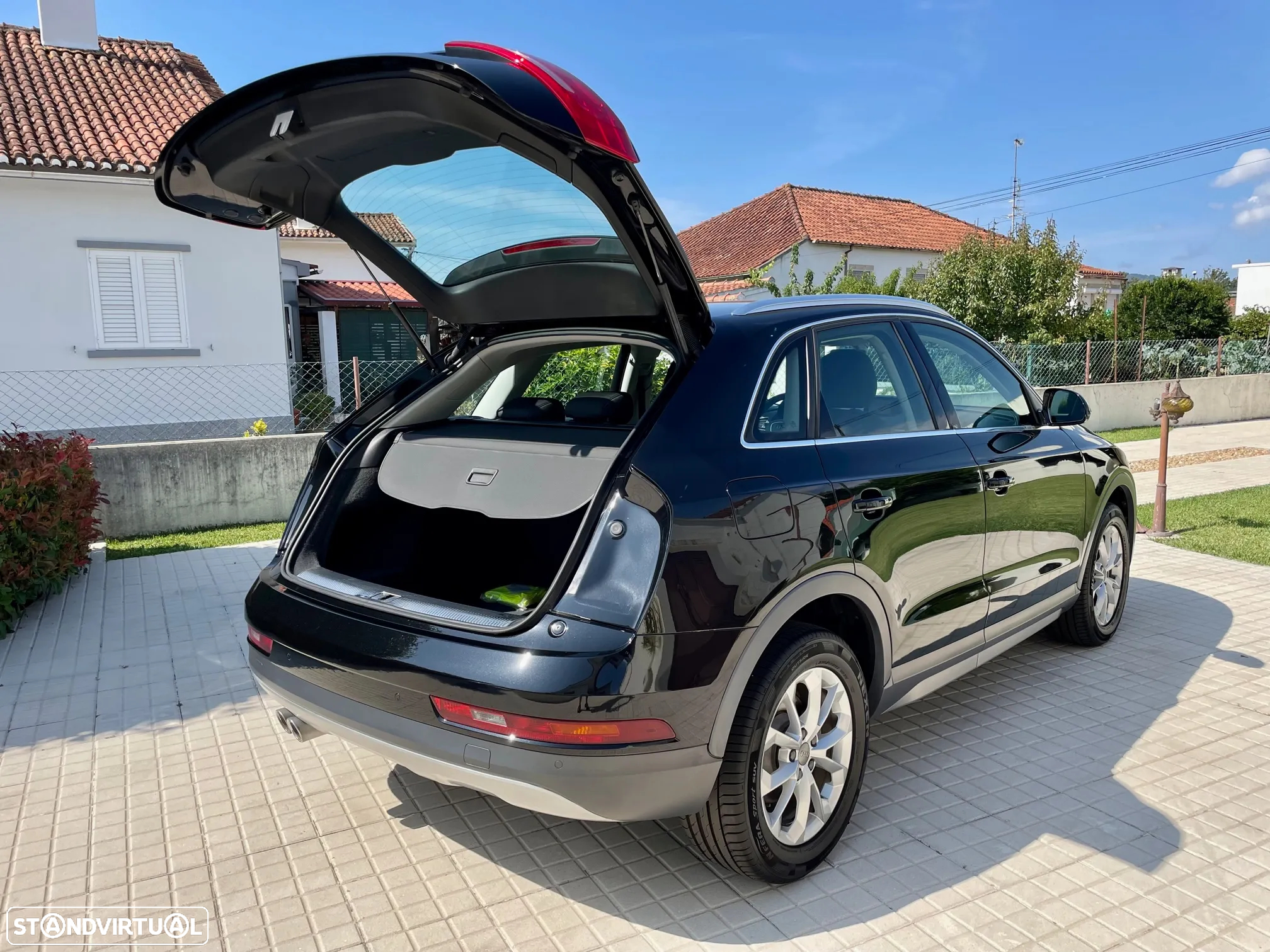 Audi Q3 2.0 TDI Design - 24
