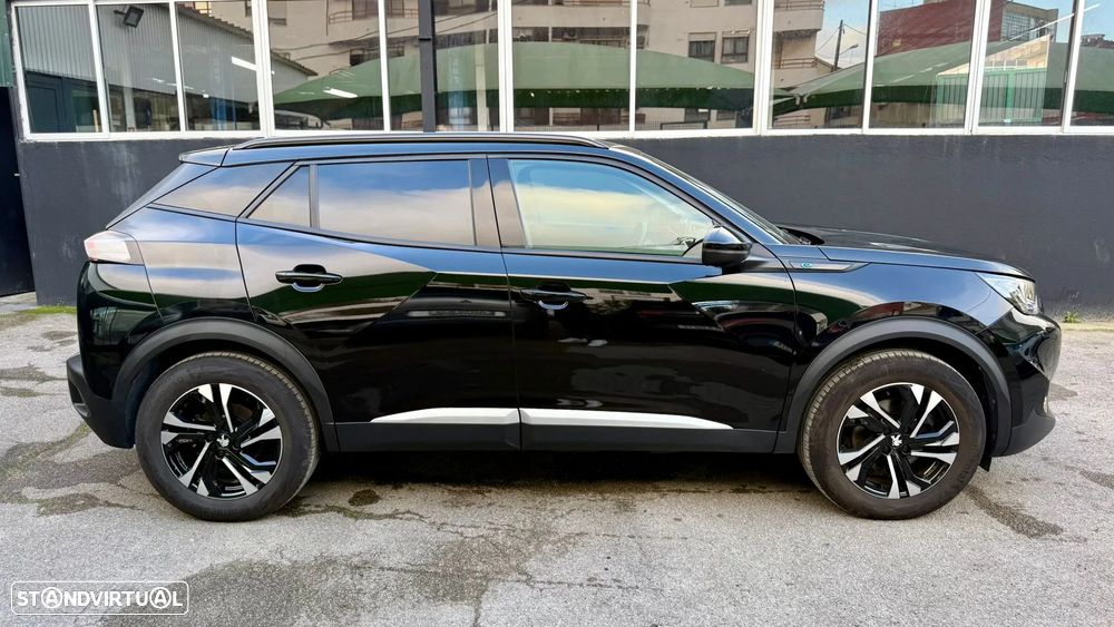 Peugeot e-2008 Allure Pack - 4